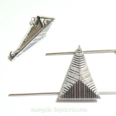 Distantier argintiu antichizat, pentru 2 siruri, triunghiular, 24x16mm