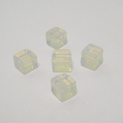 Opal cubic 6,4mm