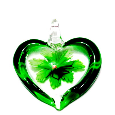 Pandantiv  Lampwork, inima transparenta cu interior floare verde, 45x42x10mm