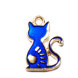 Pandantiv auriu cu albastru, emailat, pisica  20x12x1.5mm