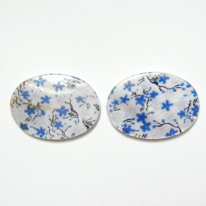 Perle plate sidef alb cu albastru, 30x20x3mm, orificiu 1mm