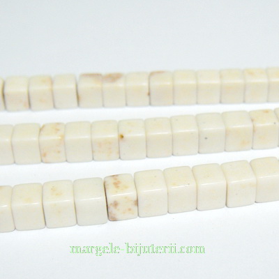 Turcoaz sintetic, crem, cub 4x4x4mm