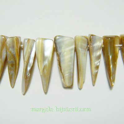 Tepi din scoica crem, 15-24 x 3-8mm