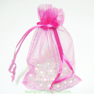 Saculeti organza fucsia, 17x12 cm, interior 15x12 cm