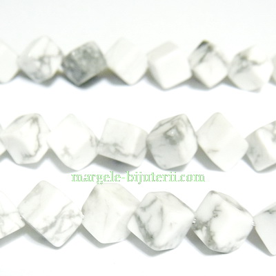 Howlite alb, cubic, orificiu pe diagonala, 6mm