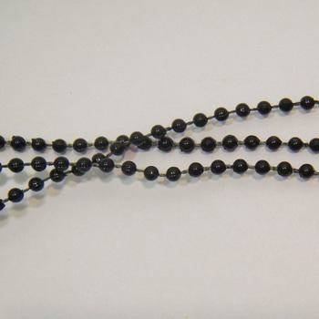 Margele plastic negre, 3mm, insiruite pe ata