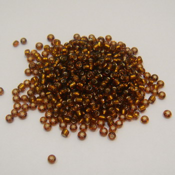 Margele nisip maro cu miez argintiu 3mm