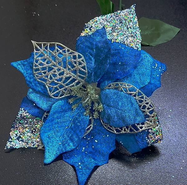 Craciunita albastra  cu glitter, 24~25 cm 1 buc