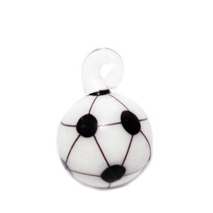 Pandantiv  Lampwork, minge de fotbal, alb cu negru, 22x16x16mm