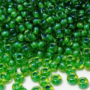 Margele TOHO, rotunde  11/0 : Inside-Color Lime Green/Opaque Green-Lined 20 g