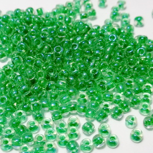 Margele TOHO, rotunde  11/0 : Inside-Color Crystal/Shamrock-Lined 20 g