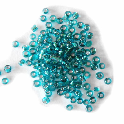 Margele nisip, turcoaz inchis, cu interior argintiu, 2mm 20 g