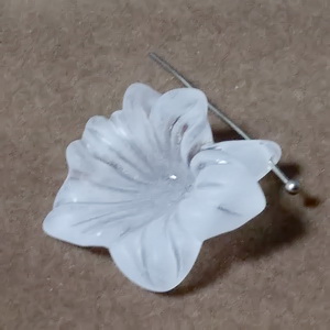 Flori acrilice, frosted, albe, 32x29x11mm 1 buc