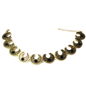 Zgardan auriu antic cu cabochon negru, 31cm
