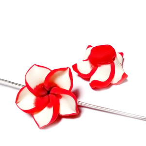 Margele polymer, floare plumeria alb cu rosu, 15`16x9`10mm