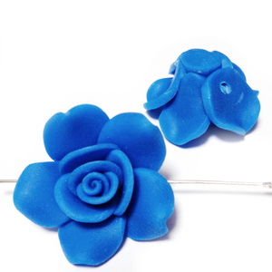Margele polymer, floare albastra, 29~31x13~15 mm 1 buc