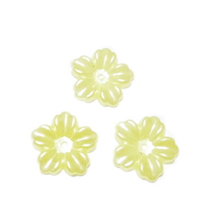 Floare cu 5 petale, plastic ABS, imitatie perle plastic, galbena, 12x13x1.5mm