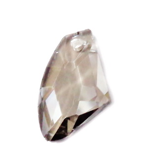 Pandantiv sticla, fatetat, fumuriu, forma neregulata, 19x11.5x5mm