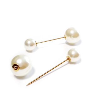 Ace brosa, aurii, 48x1.2mm, perle plastic crem de 12mm si 16mm