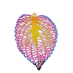 Pandantiv otel inoxidabil 201, IP(placat cu ioni), multicolor, frunza 39.5x35x0.2mm
 1 buc