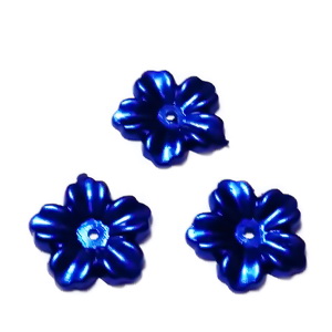Floare cu 5 petale, plastic ABS, imitatie perle plastic, albastra, 12x13x1.5mm 1 buc