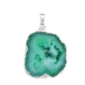 Pandantiv druzy agate, verde cu argintiu pe margine, 40x27x6mm 1 buc