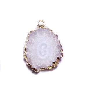 Pandantiv druzy agate alb cu gri, electroplacat cu auriu pe margine, 24x20x5mm 1 buc