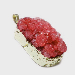 Pandantiv druzy agata rosie, electroplacat cu auriu pe margine, 50x26x0~18mm