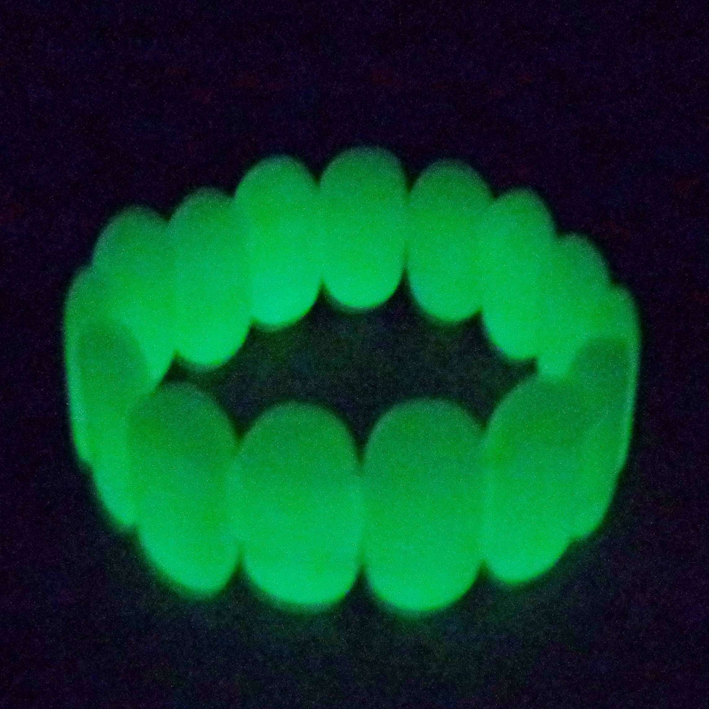 Bratara piatra sintetica fosforecenta, verde, 14 buc de 24x12x5mm 1 buc