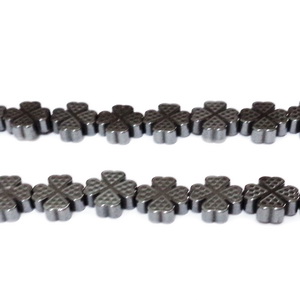 Margele hematit, trifoi cu 4 foi, 8x8x2.5mm 1 buc