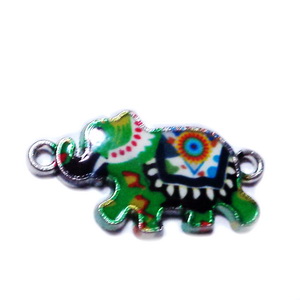 Pandantiv metalic emailat, argintiu cu verde-multicolor, elefant 14x26x2mm