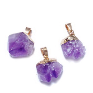 Pandantiv ametist electroplacat cu auriu, forma neregulata,  16~28x15~23x11~16mm 1 buc