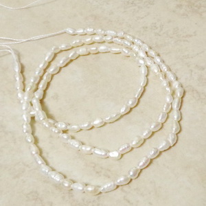 Perle de cultura crem 4~6mm, sir aprox 35cm (aprox 86buc) 1 buc