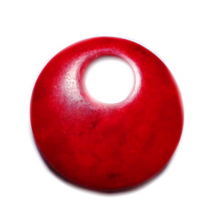 Pandantiv howlit sintetic rosu, disc 44~45x10mm, orificiu 14mm 1 buc