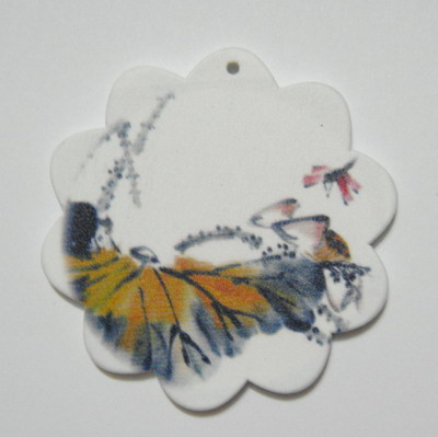 Pandantiv lemn 50 mm decorat cu insecte