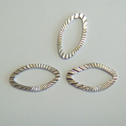Zale decorative argintii 24x13mm
