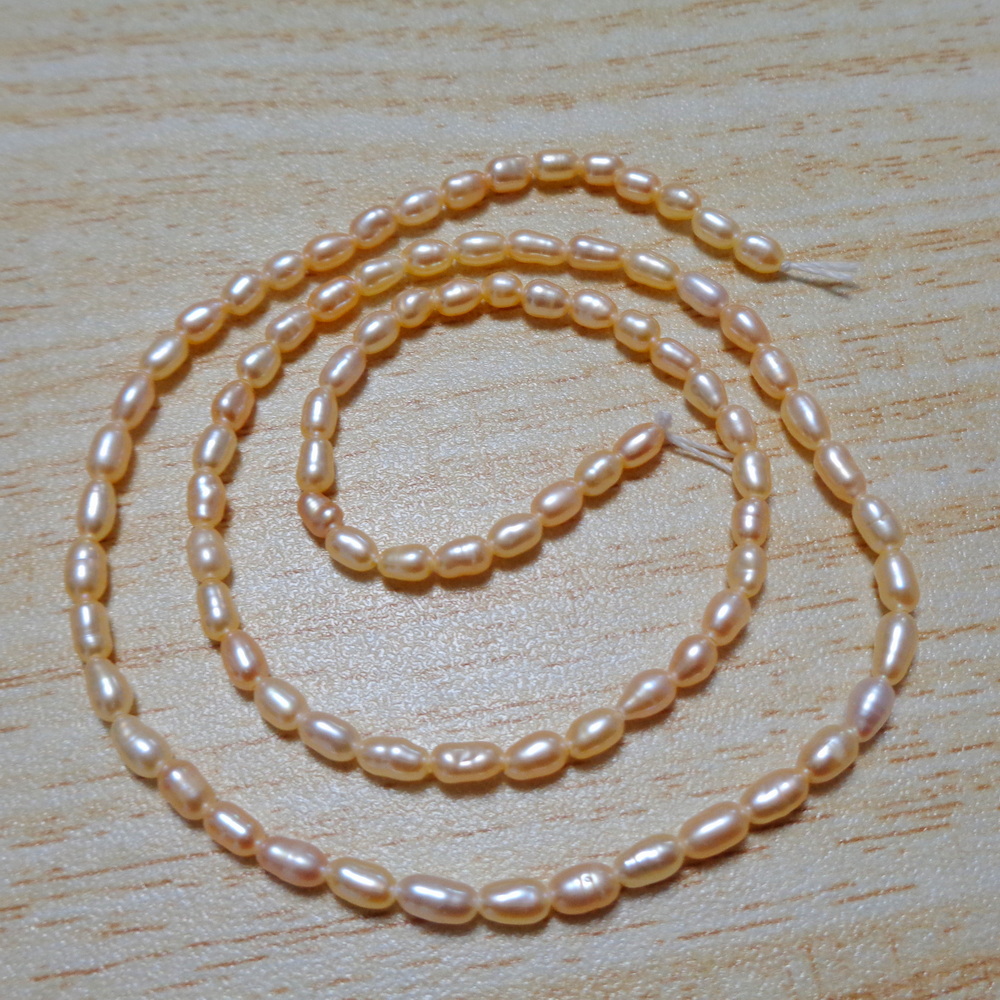 Perle de cultura roz-sidefat, 4~5x2.5~3mm-sir 91-92 buc(40cm) 1 buc