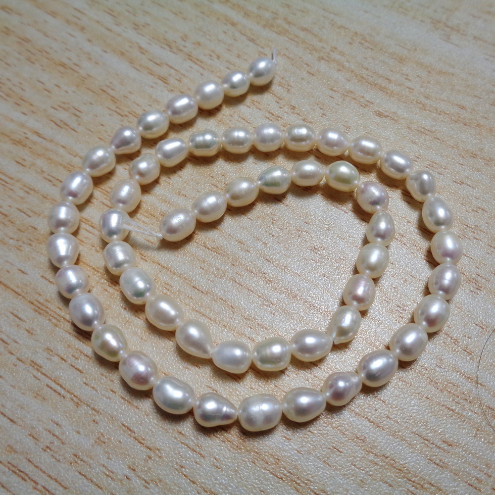 Perle de cultura crem-sidefat, 6~7x5~6mm-sir 55-56 buc(sir 37cm) 1 buc