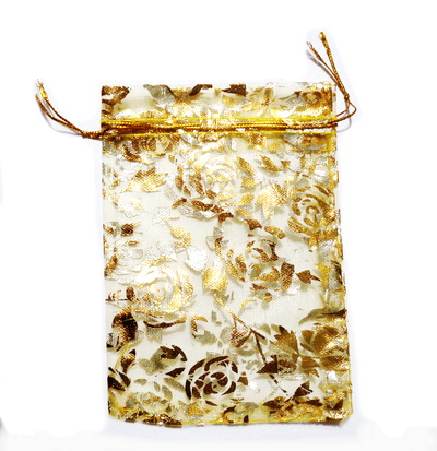 Saculet organza alb cu imprimeu trandafiri aurii, 15x10cm, interior 12x10cm