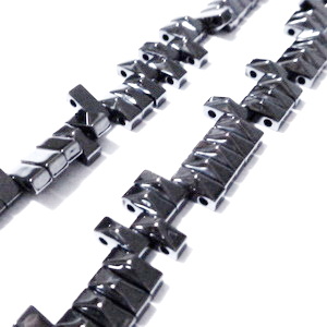Hematit negru cu 2 orificii, 6x3x2~3.3mm 1 buc