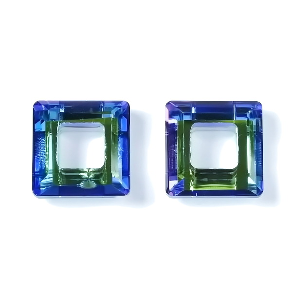 Pandantiv sticla electroplacata, transparent, albastru cu verde inchis, 14x14x5mm 1 buc