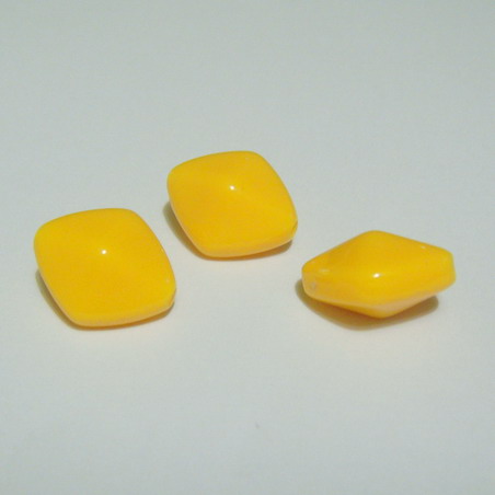Margele plastic galben, romb 16x14mm