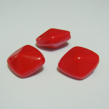Margele plastic rosu, romb 16x14mm