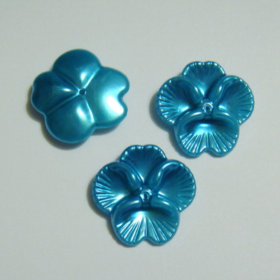 Floricele plastic turcoaz 28mm