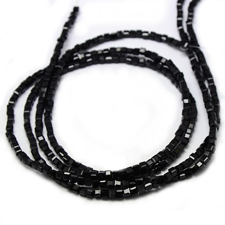 Cristale cubice cu muchii tesite 2.5x2.5x2.5mm, negre-sir 185 buc 1 buc