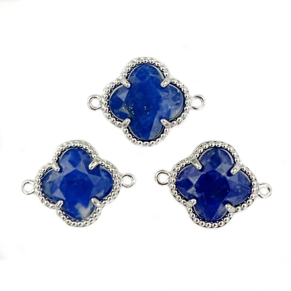 Conector/link pe baza argintie, cu lapis lazuli fatetat, floare 21x16x6mm 1 buc