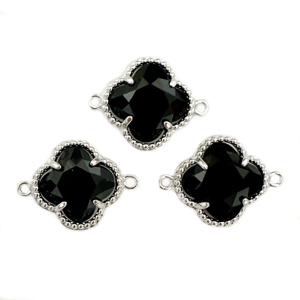 Conector/link pe baza argintie, cu onix, floare 21x16x6mm 1 buc