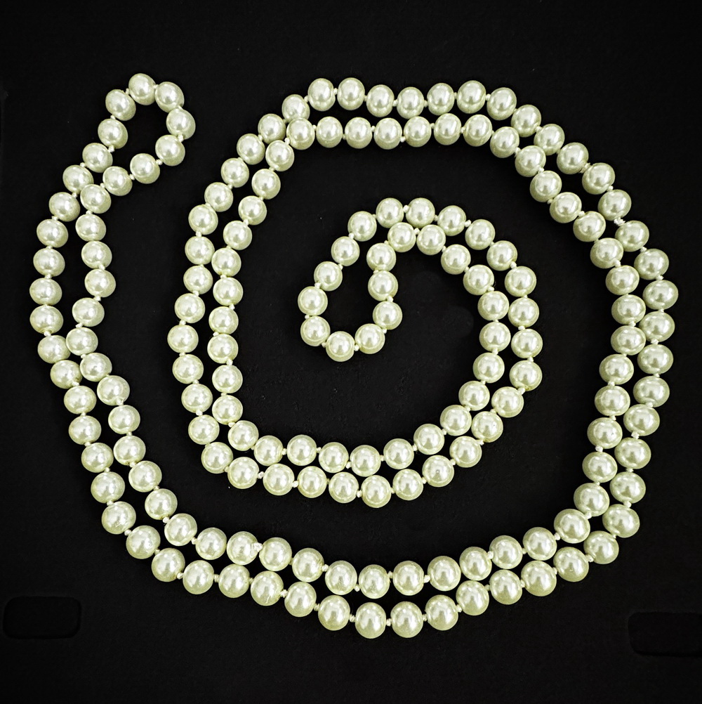 Perle sticla crem de 8mm insituite pe ata cerata cu nod, 1.5m-sirag 166-170 buc 1 buc