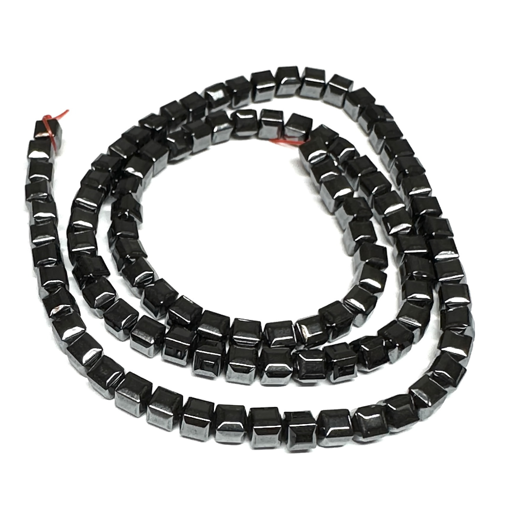 Hematit negru, cubic cu muchiile tesite, 4x4x4mm-sir 100 buc 1 buc