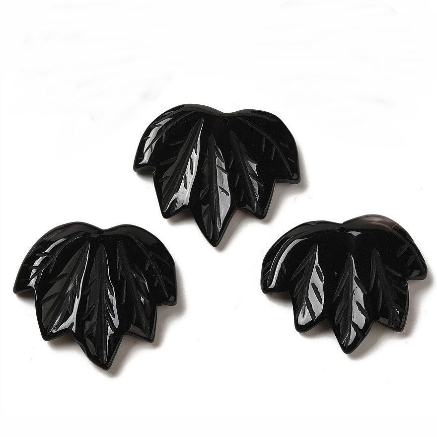 Pandantiv onix, frunza 44x53x7.5mm 1 buc